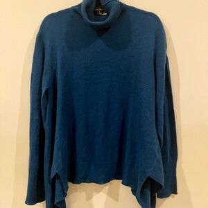 Teal 360 CASHMERE/ SKULL  100% Cashmere Turtleneck Sweater Shark Bite Hem M